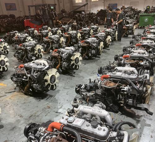 Últimos blogs da empresa sobre 4JB1 vs 4JB1T: Qual motor se encaixa no seu caminhão leve?