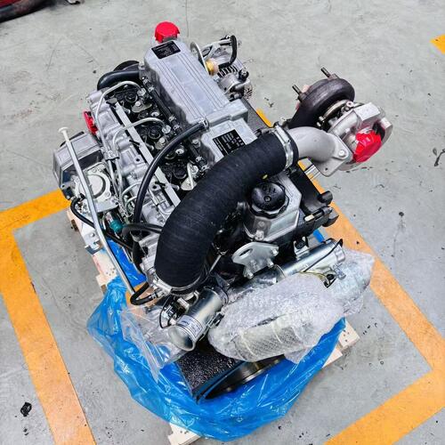 Últimos blogs da empresa sobre Precisa de um motor industrial turbo de 3.3L? S4S-DT Montagem Completa Pronta para sua Maquinaria