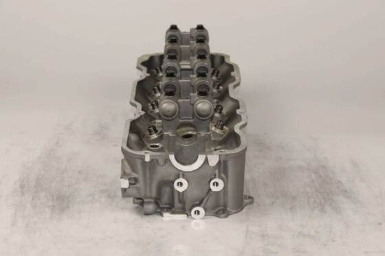 Bom preço Nova Cabeça de Cilindro Z24 8V Compatível com Motor Nissan Z24 2.4L on-line