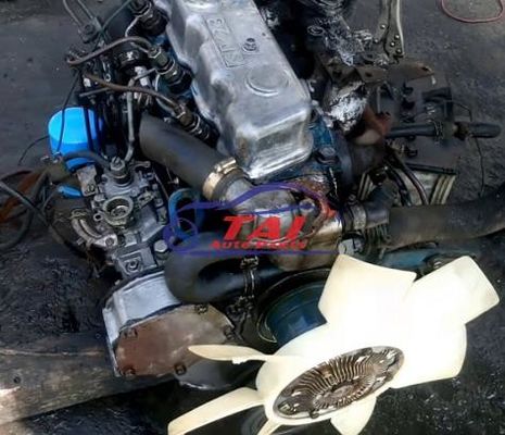 Bom preço. Nissan SD22 SD23 usou boas condições dos acessórios do motor diesel on-line