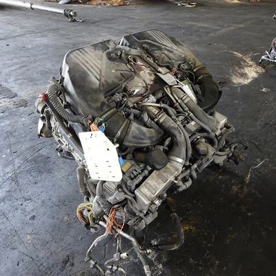 Bom preço Motor completo N63B44A usado com 8 cilindros e 4,4L de cilindrada Twin-Turbocharged para BMW on-line