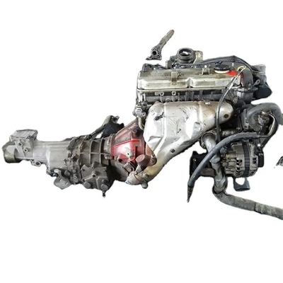 a gasolina 2.4L usou o motor japonês Beforward usou os motores para Pajero