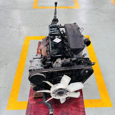 Bom preço 4JB1 Aspiração natural 2.8L Non-Turbo Pickup Motor Diesel Assemblagem para peças de reposição Isuzu on-line