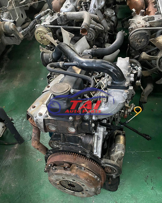 Good price UEA Usado Nissan TD27 Diesel Motor 4 cilindros com transmissão on-line